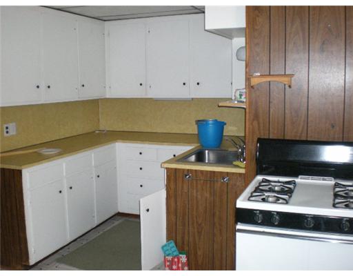 89 Station Street Coventry, RI 02816 - Photo 10 of 12 Kitchen.