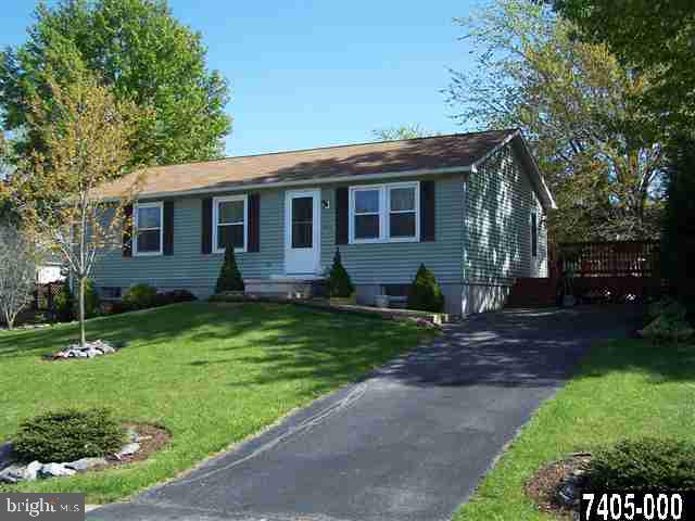 3433 Fox Ridge Court Dover, PA 17315 - Photo 1 of 17 Gallery Image 1