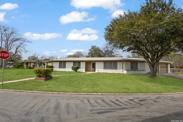 $3,500 | 351 Northridge Drive, San Antonio, TX 78209