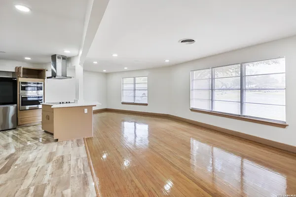 $3,500 | 351 Northridge Drive, San Antonio, TX 78209