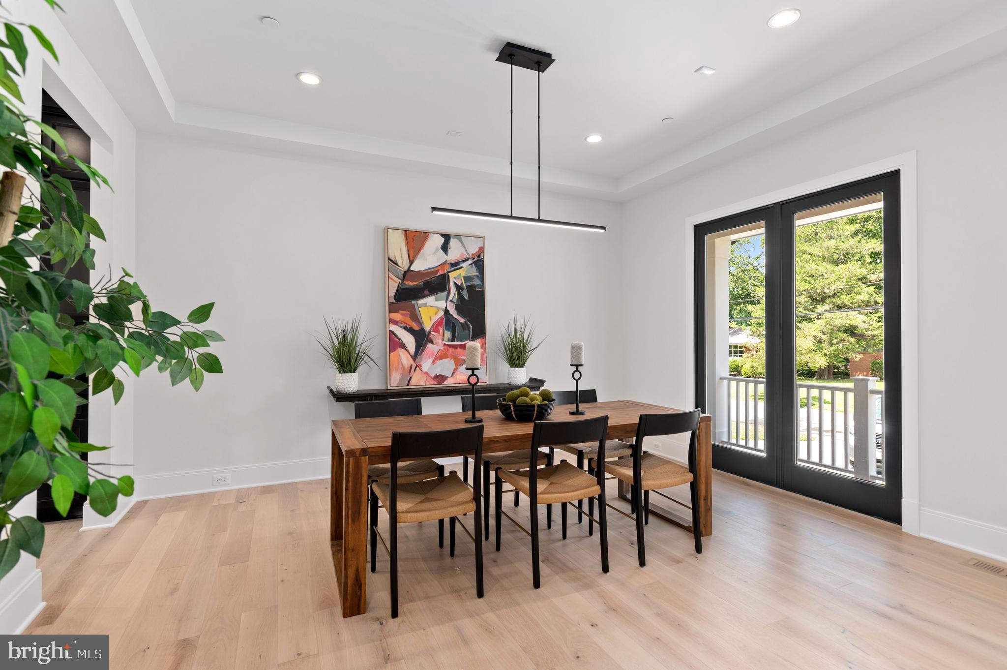 5820 Lenox Road Bethesda, MD 20817 - Photo 12 of 52