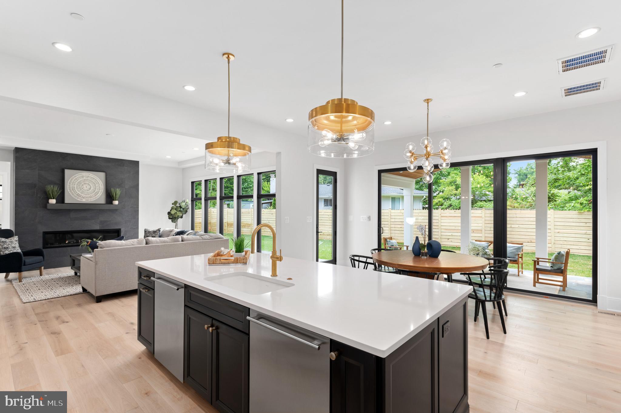 5820 Lenox Road Bethesda, MD 20817 - Photo 5 of 52