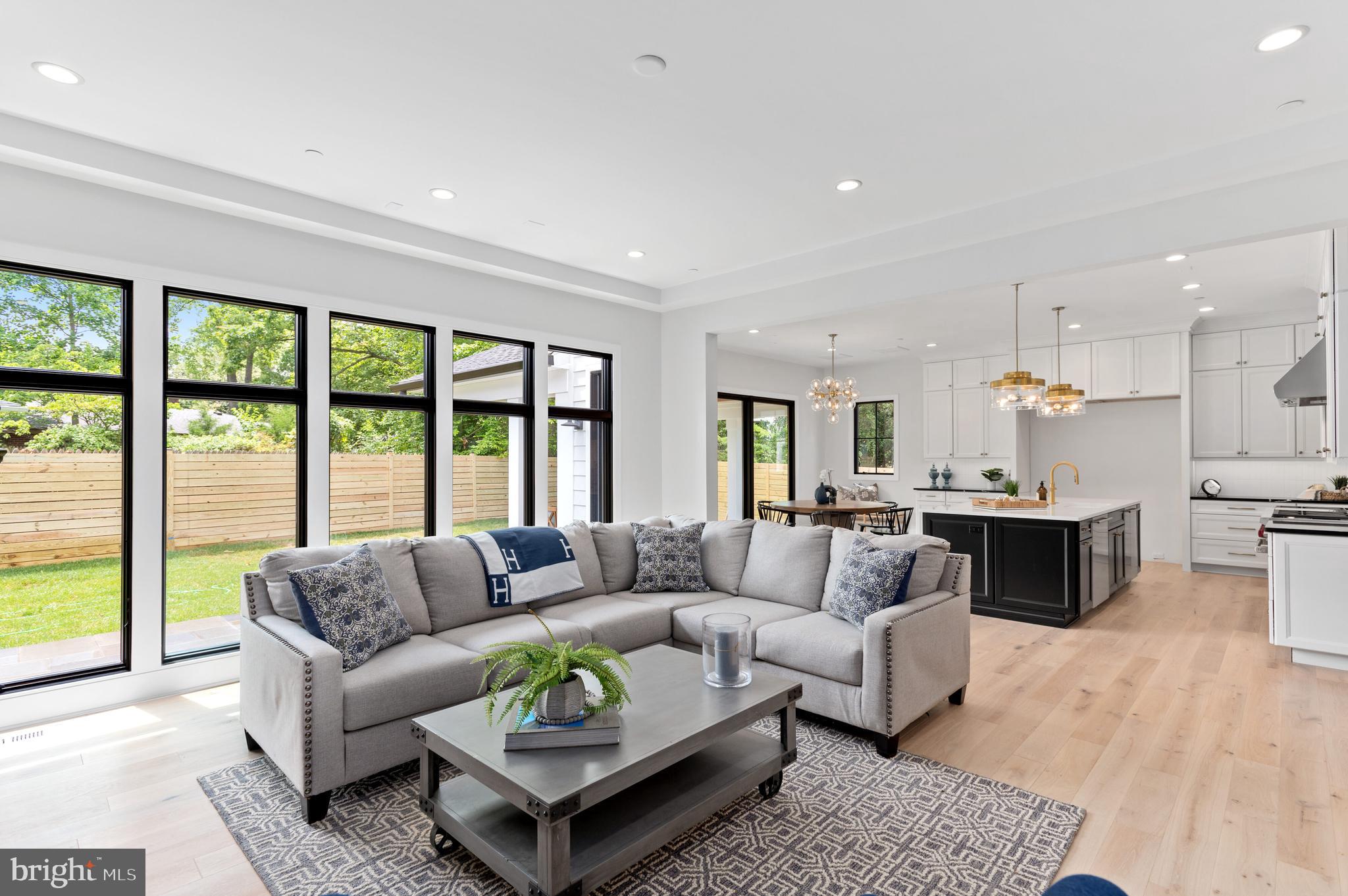 5820 Lenox Road Bethesda, MD 20817 - Photo 8 of 52