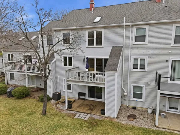 $400,000 | 4 Mill Falls Road, Unit 4, Pembroke, NH 03275