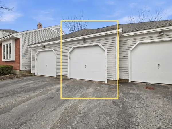 $400,000 | 4 Mill Falls Road, Unit 4, Pembroke, NH 03275