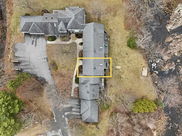 $400,000 | 4 Mill Falls Road, Unit 4, Pembroke, NH 03275