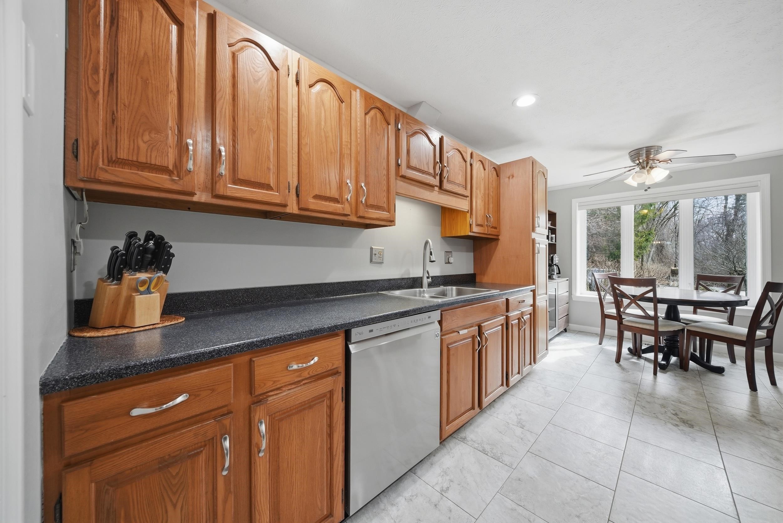 4 Mill Falls Road, Unit 4 Pembroke, NH 03275 - Photo 7 of 40