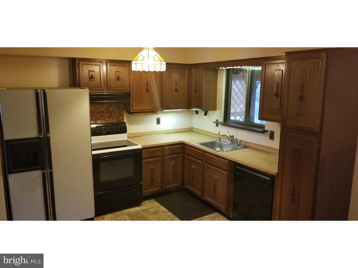 35 Middle Wallop Road Bear, DE 19701 - Photo 12 of 22 Kitchen