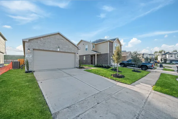 $2,250 | 15719 Autumn Chicory Drive, Houston, TX 77044