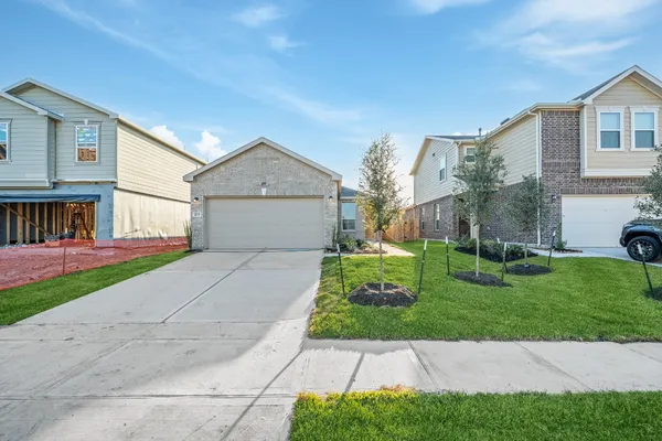 $2,250 | 15719 Autumn Chicory Drive, Houston, TX 77044