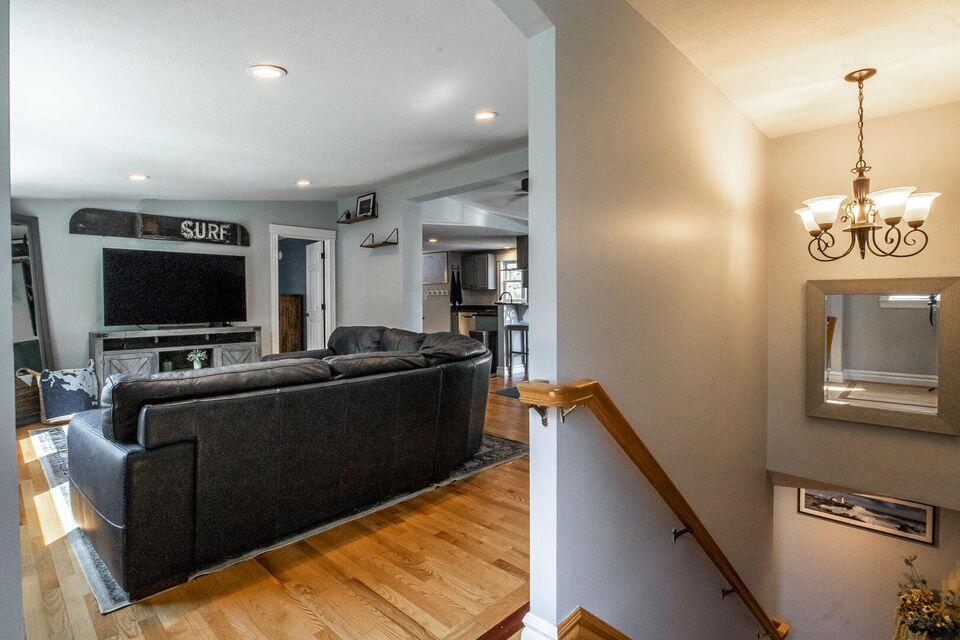 107 Holmes Road Scarborough, ME 04074 - Photo 20 of 30 Downstairs Livpace