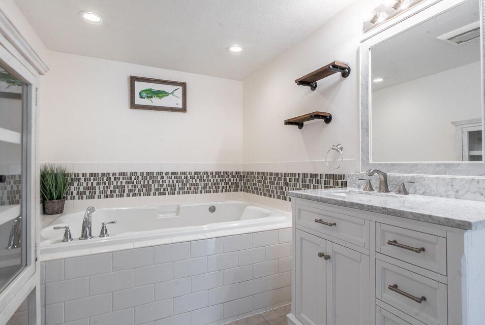 107 Holmes Road Scarborough, ME 04074 - Photo 10 of 30 Bathroom