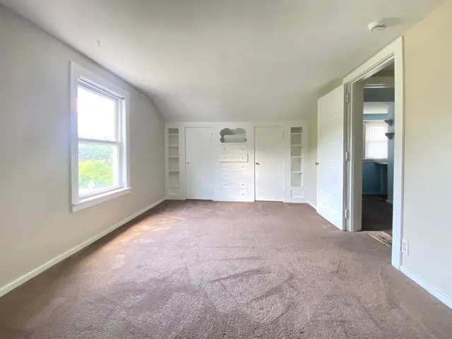 $2,000 | 307 Elgin Avenue, East Dundee, IL 60118