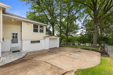 $250,000 | 7409 Lansdowne Avenue, Shrewsbury, MO 63119