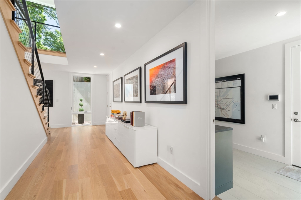 21 White Oak Road Newton, MA 02468 - Photo 5 of 42