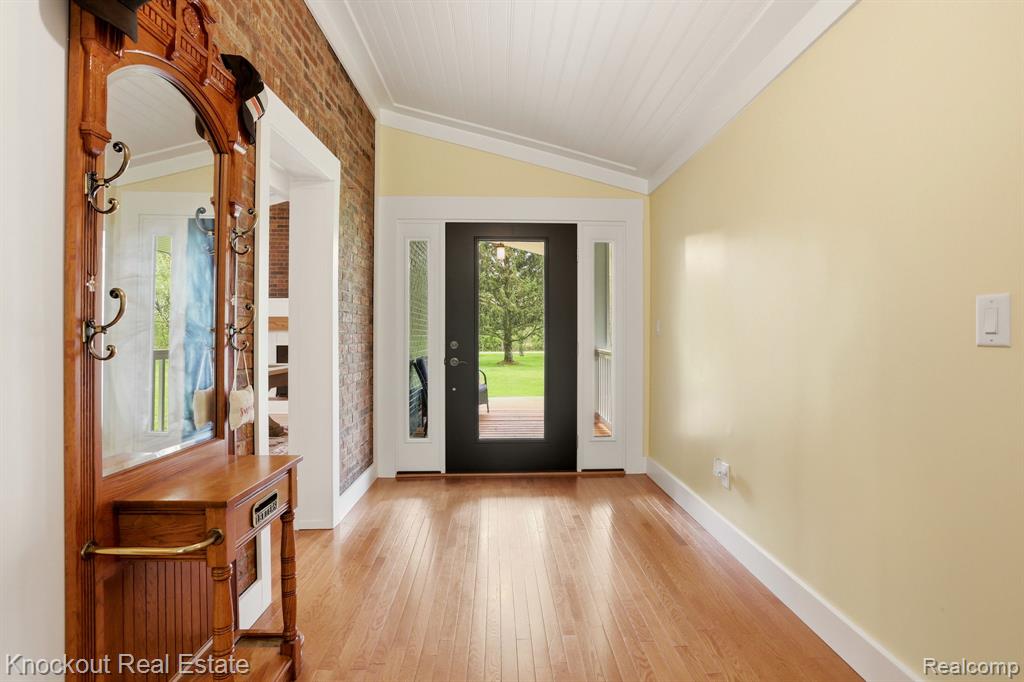 12452 Canada Road Birch Run, MI 48415 - Photo 9 of 78