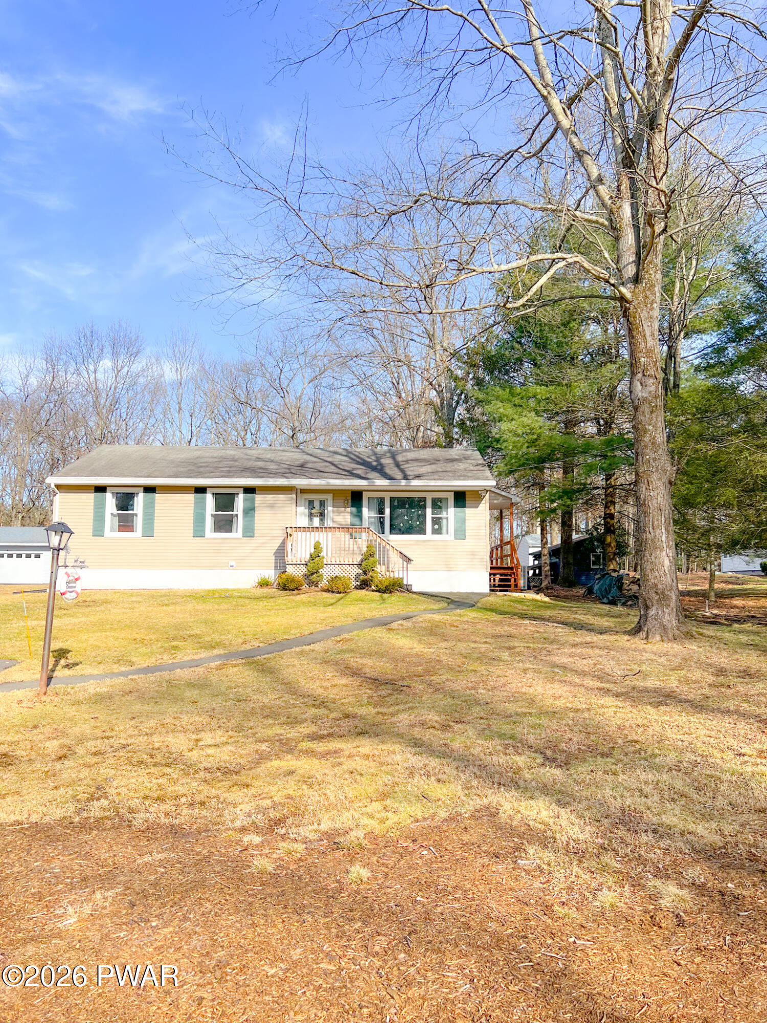 113 Lynndale Road Tafton, PA 18464 - Photo 2 of 35
