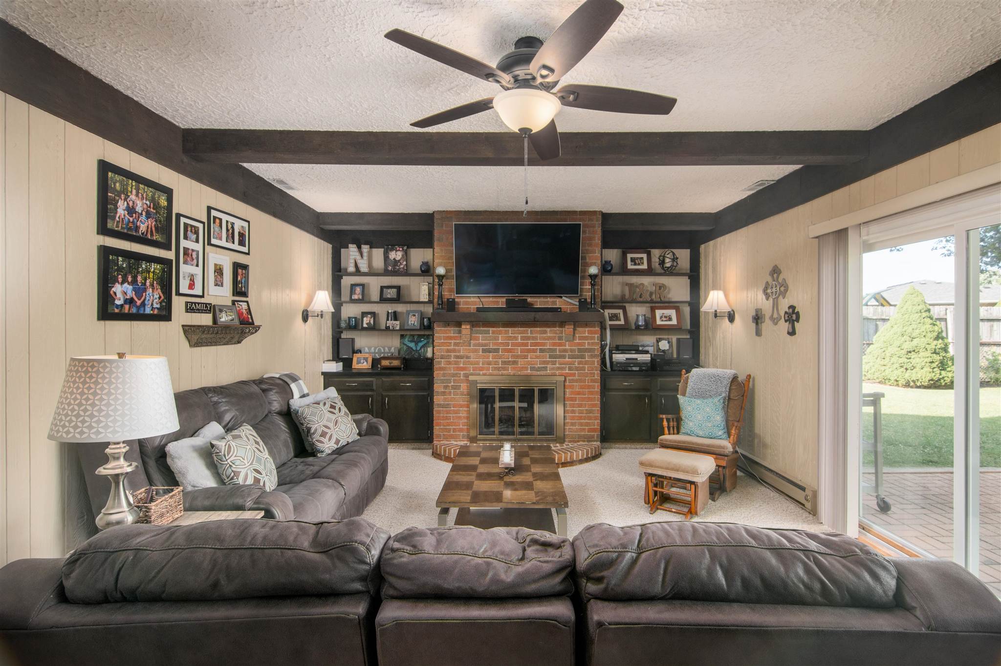 910 South Buckingham Road Yorktown, IN 47396 - Photo 3 of 22 Gallery Image 3