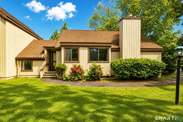 $584,900 | 513 Opa Lane, Unit A, Stratford, CT 06614