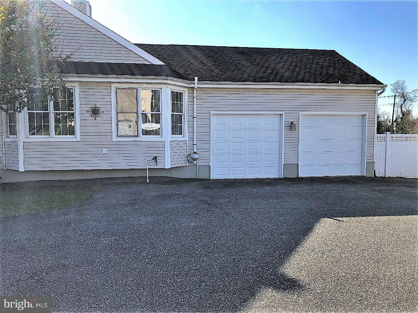 233 Rainey Road Woolwich Township, NJ 08085 - Photo 2 of 25