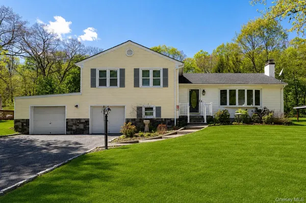 $465,000 | 21 Homer Place, Poughkeepsie, NY 12603