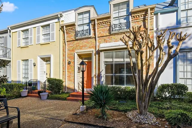 a house view with a outdoor space