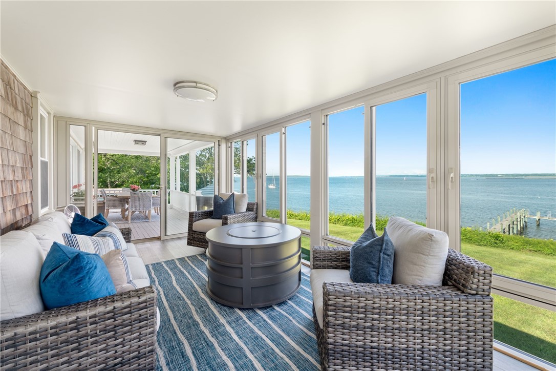 376 East Shore Road Jamestown, RI 02835 - Photo 18 of 37