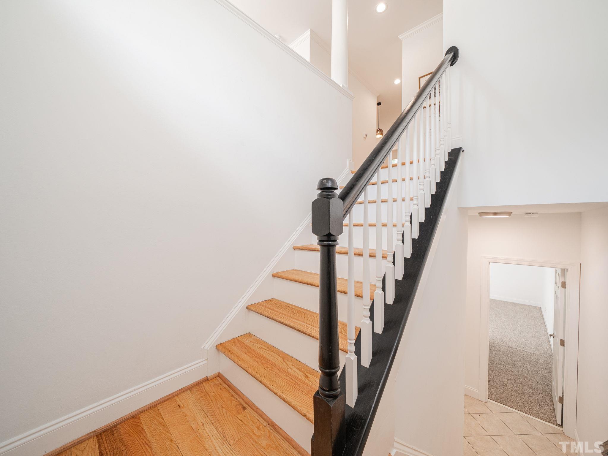 6109 Shandwick Court Raleigh, NC 27609 - Photo 5 of 36 a view of entryway