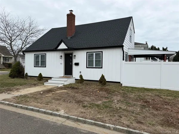 $5,500 | 51 Osprey Place, Massapequa, NY 11758