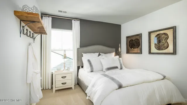 $444,700 | 3519 Sandhill Crane Drive Southwest, Unit KENNSINGTON LOT 28, Ocean Isle Beach, NC 28469