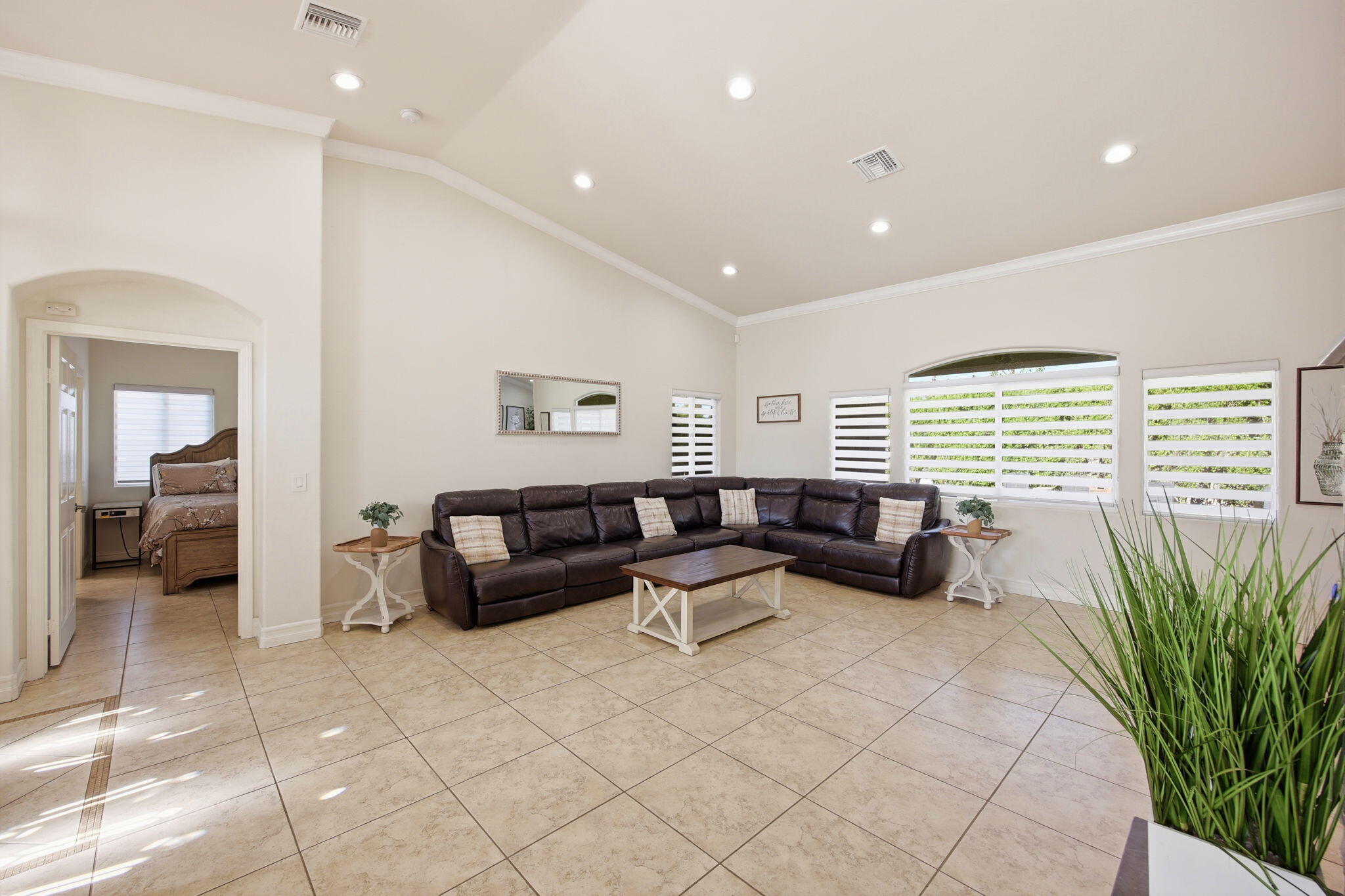 3048 North Bahada Road Palm Springs, CA 92262 - Photo 9 of 47 24-web-or-mls-23