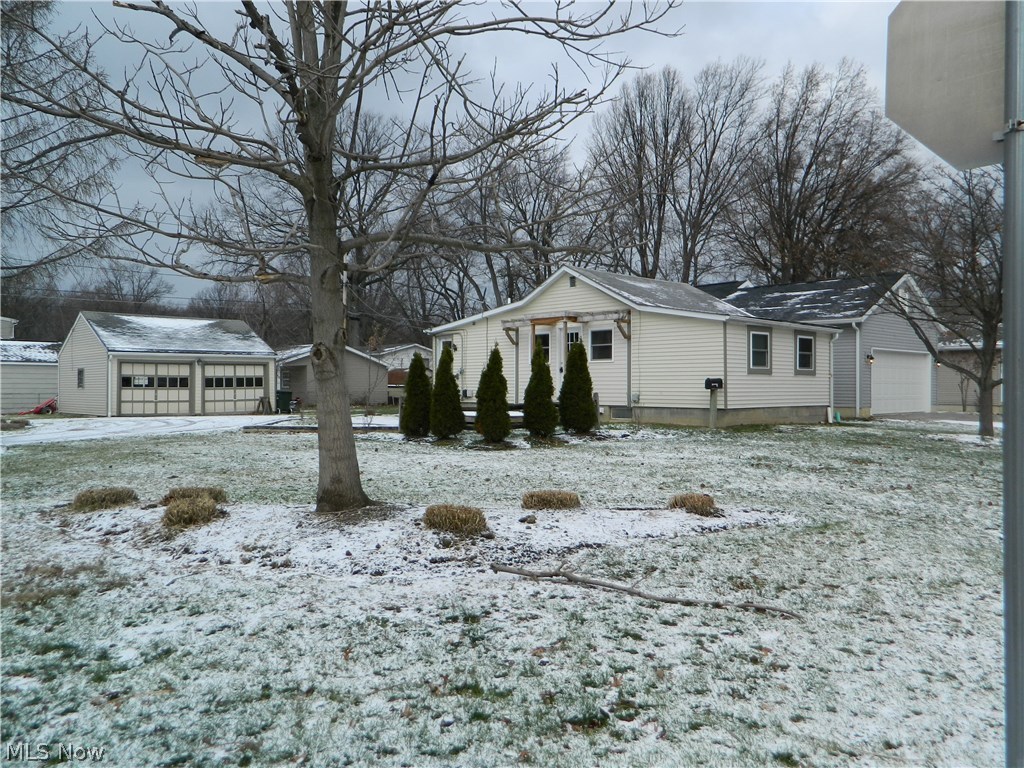 220 Sunset Road Avon Lake, OH 44012 - Photo 4 of 4 Gallery Image 4