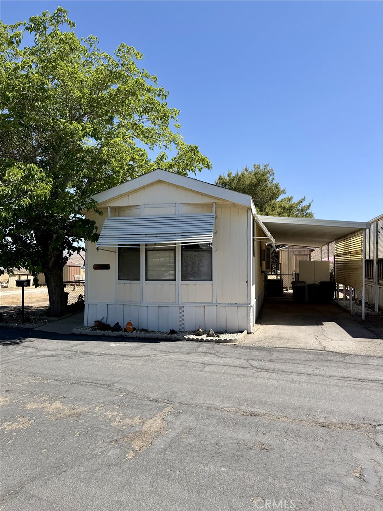 23456 Ottawa Road, Unit 19 Apple Valley, CA 92308 - Photo 2 of 32