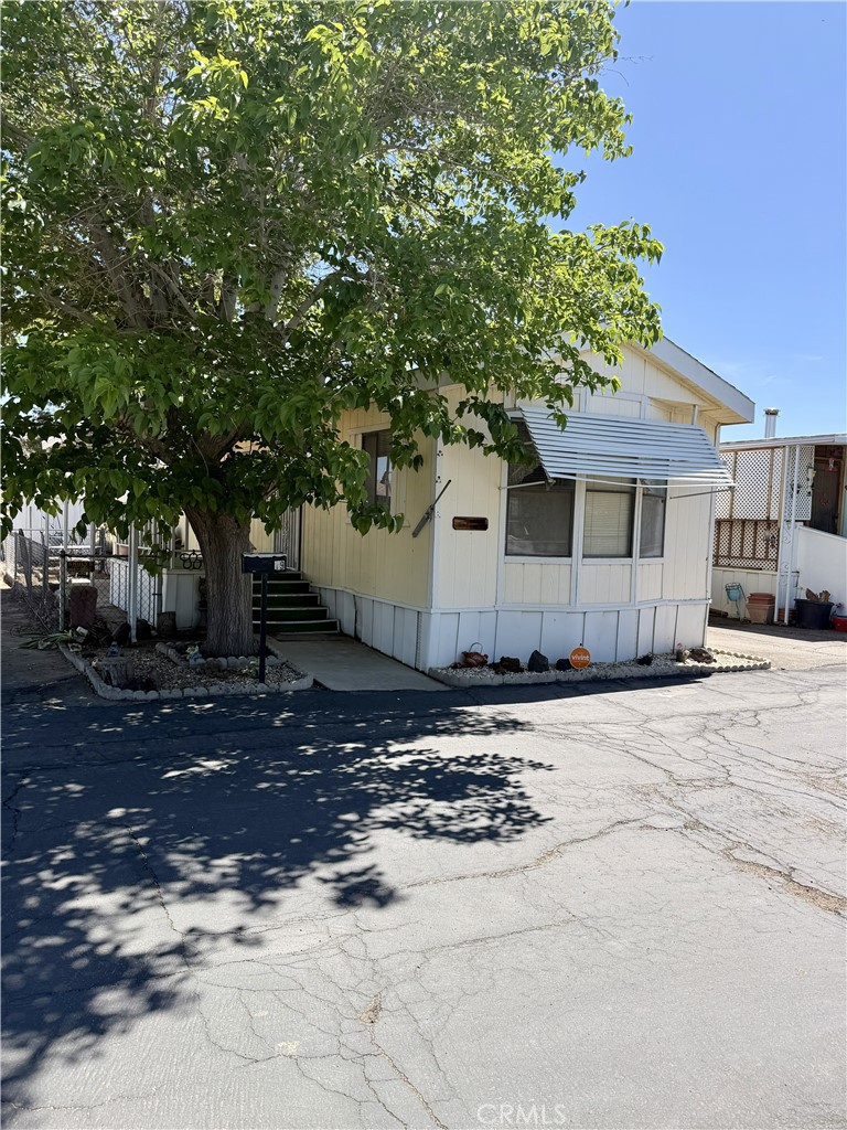 23456 Ottawa Road, Unit 19 Apple Valley, CA 92308 - Photo 4 of 32