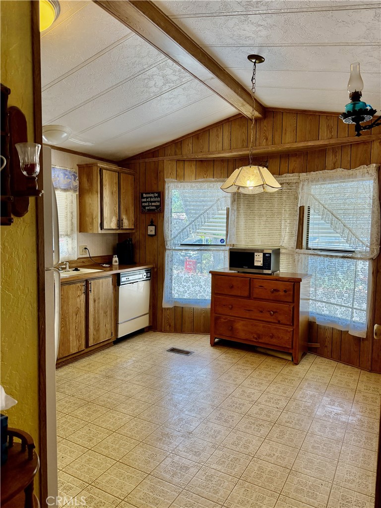 23456 Ottawa Road, Unit 19 Apple Valley, CA 92308 - Photo 9 of 32