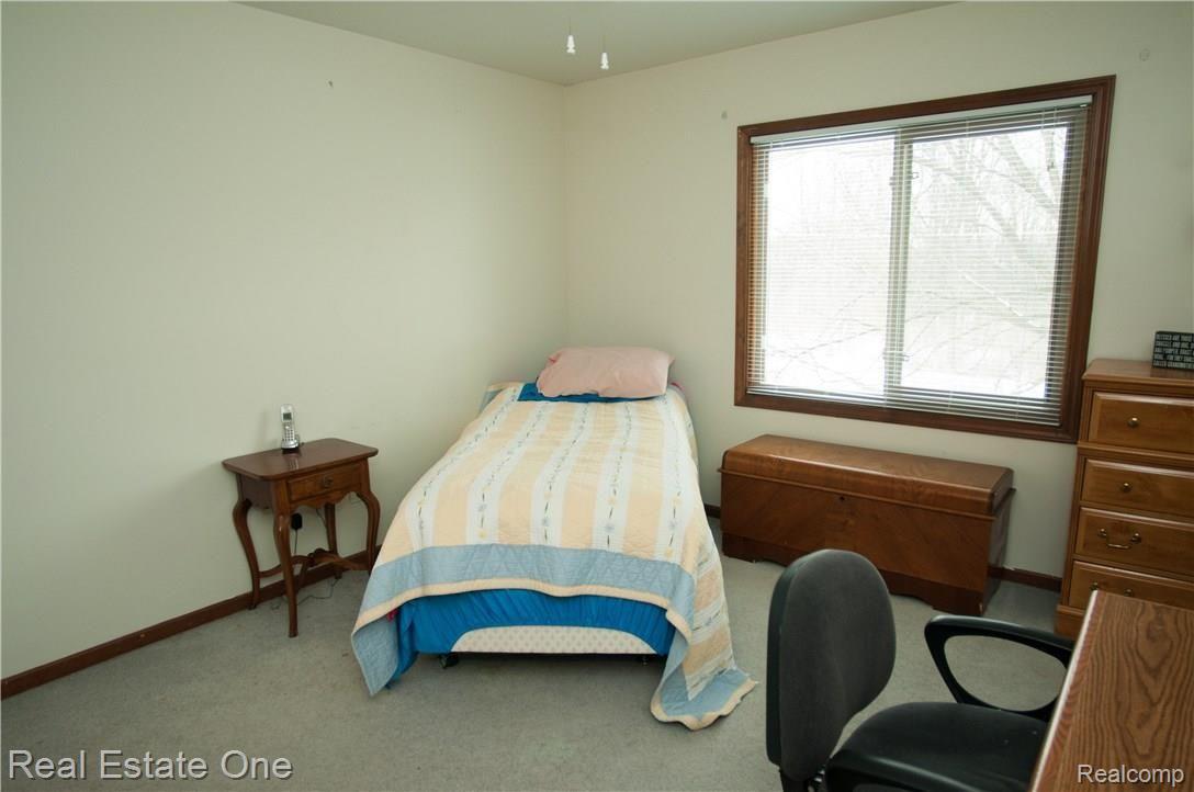 1347 Bembridge Drive Rochester, MI 48307 - Photo 33 of 66 1347-Bembridge-32.jpg