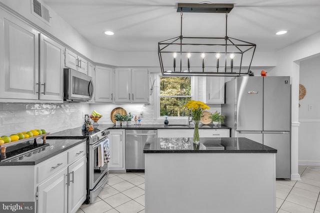 $1,100,000 | 13416 Bonnie Dale Drive, North Potomac, MD 20878