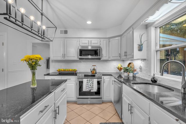 $1,100,000 | 13416 Bonnie Dale Drive, North Potomac, MD 20878