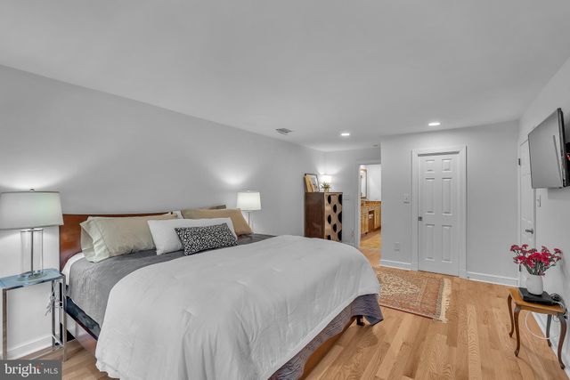 $1,100,000 | 13416 Bonnie Dale Drive, North Potomac, MD 20878