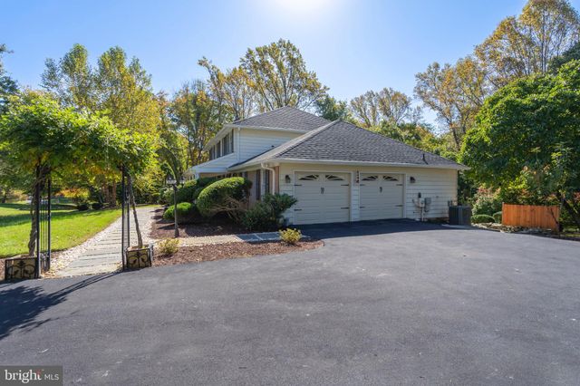 $1,100,000 | 13416 Bonnie Dale Drive, North Potomac, MD 20878
