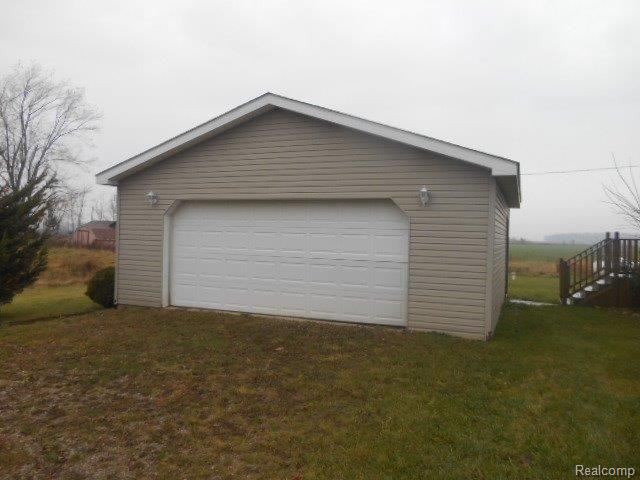 490 West Peck Road Peck, MI 48466 - Photo 3 of 12 490 W Peck (3).jpg