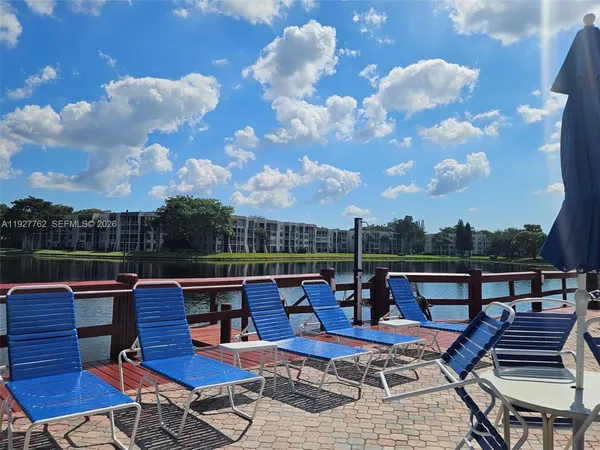 $2,150 | 9450 Poinciana Place, Unit 103, Davie, FL 33324