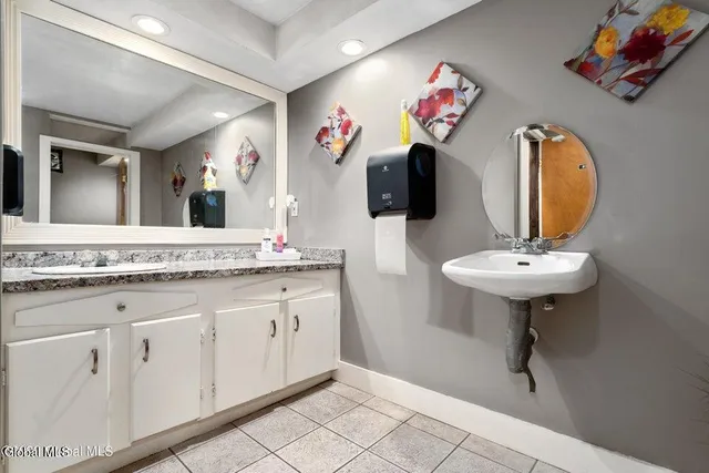 $424,900 | 13 Park Avenue, Hadley, NY 12835