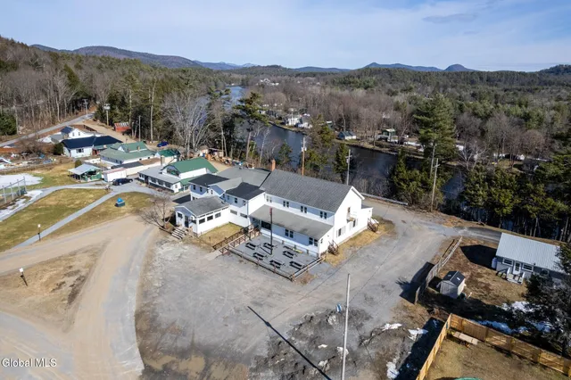 $424,900 | 13 Park Avenue, Hadley, NY 12835