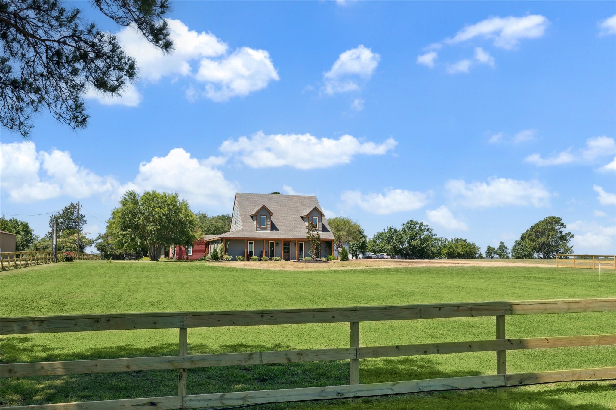 6063 Fm 1094 Sealy, TX 77474 - Photo 4 of 47 a front view of a house with garden
