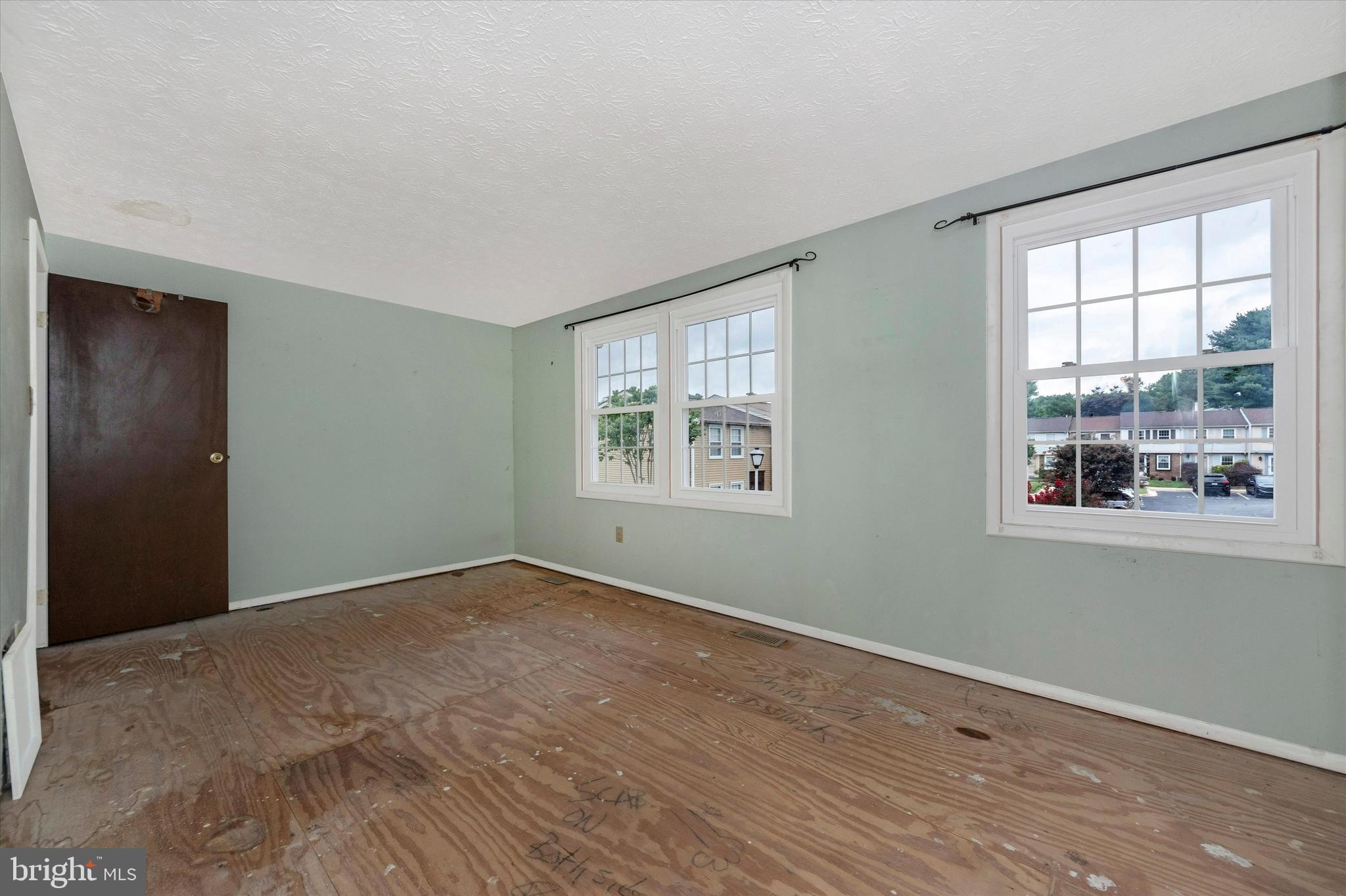 1405 Farmcrest Way Silver Spring, MD 20905 - Photo 34 of 35 Gallery Image 34