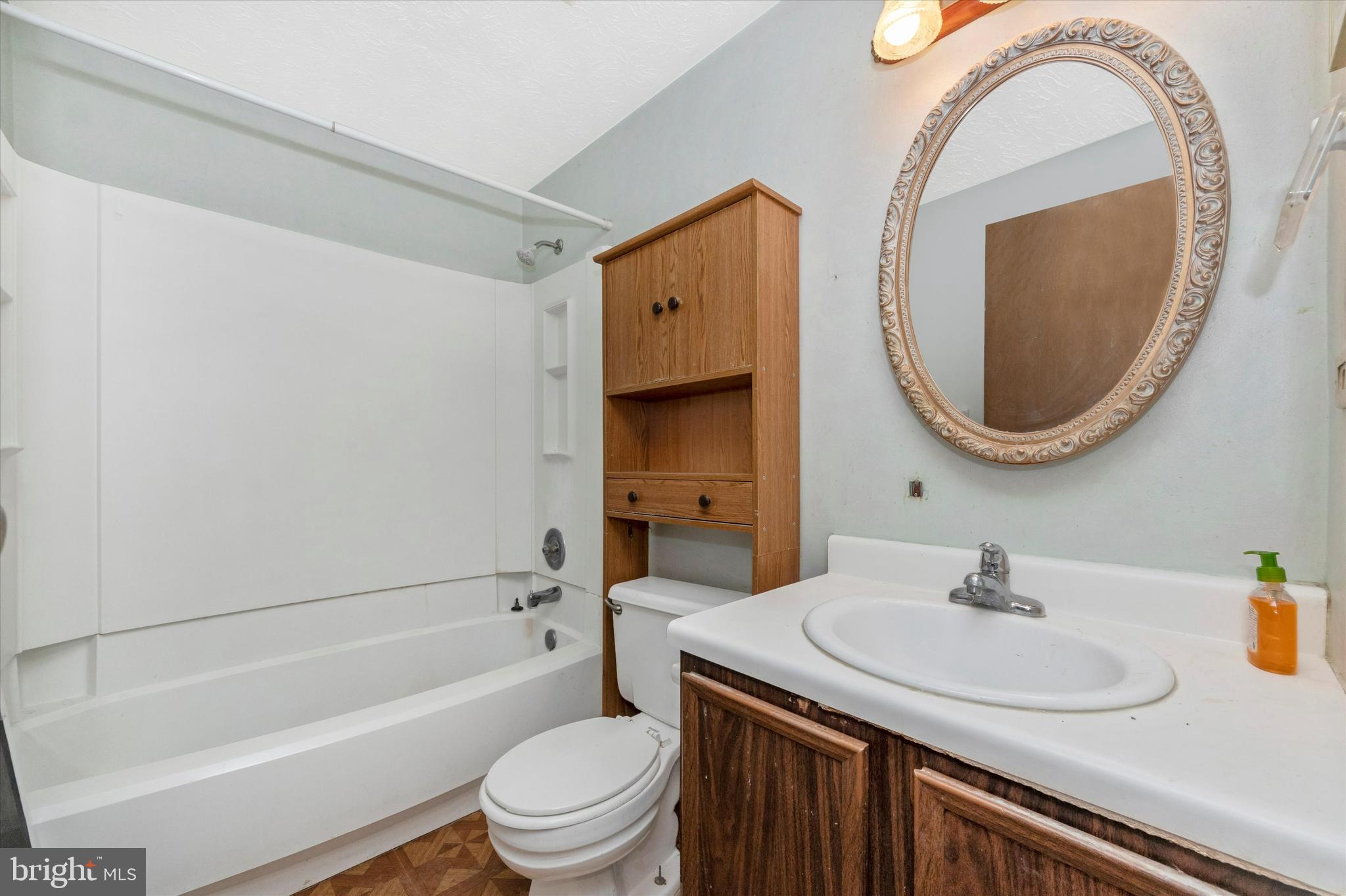 1405 Farmcrest Way Silver Spring, MD 20905 - Photo 6 of 35 Gallery Image 6