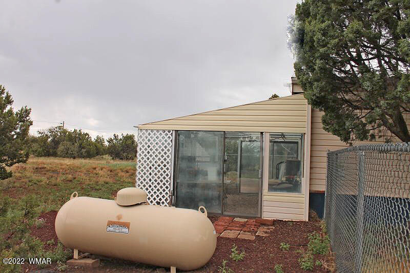 8850 Supancheck Road Show Low, AZ 85901 - Photo 19 of 33