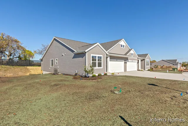 $425,900 | 997 Scioto Drive Northwest, Unit 26, Comstock Park, MI 49321