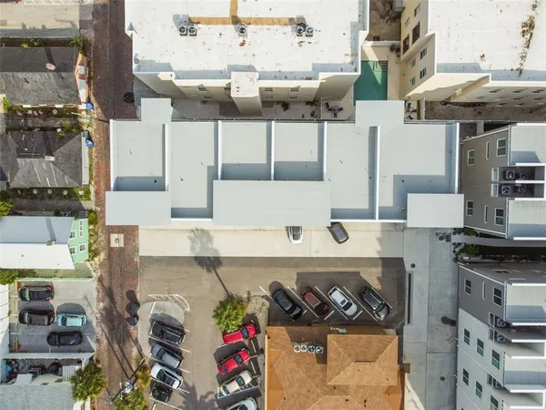 $4,300 | 370 6th Street South, St. Petersburg, FL 33701